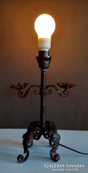 Huge wrought iron table lamp antique negotiable design