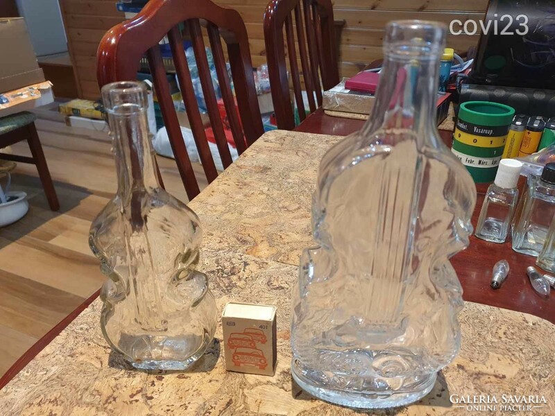 Retro hegedű alakú üvegek palackok borosüveg violin
