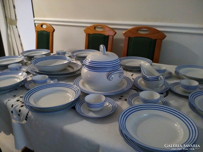 Oh Herend twelve-person striped porcelain tableware from the 1920s!