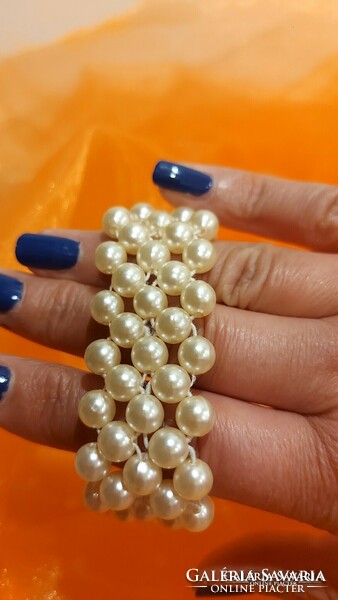 5-row white pearl bracelet