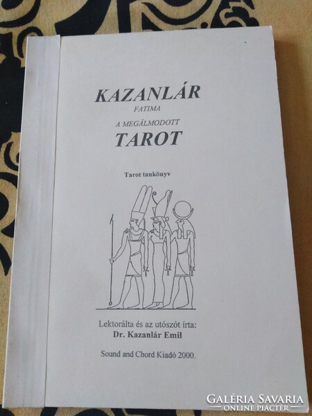 Fatima Kazanlár: the dreamed tarot