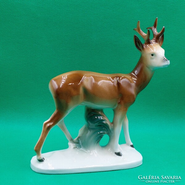 Gdr lippelsdorf porcelain deer figure