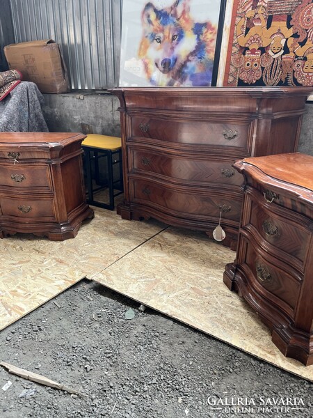 Italian chest of drawers and bedside tables