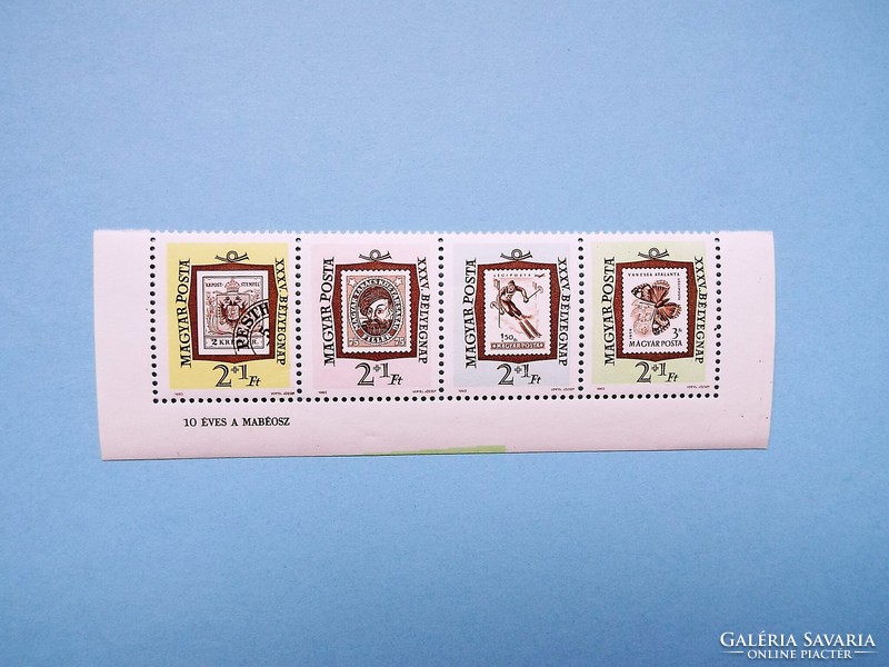 (Z) 1962. 35. Stamp day - continuous strip** - with lower arch edge - (cat.: 1,000.-)