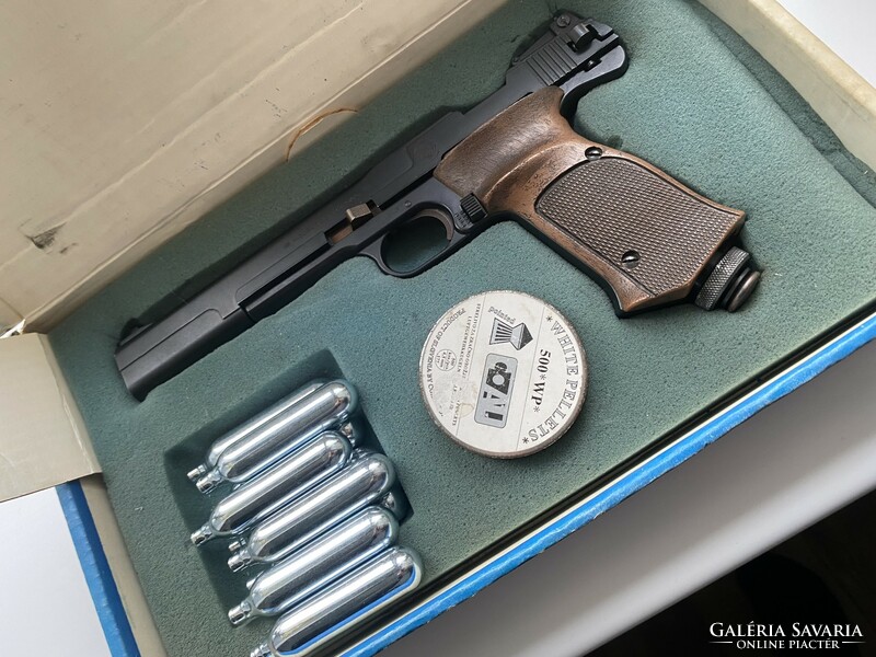 Rare 1970-80 Smith & Wesson 79g cartridge pistol.
