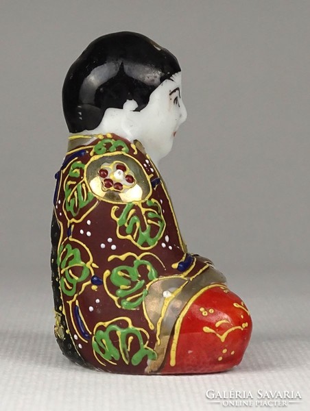 1Q880 old marked Japanese satsuma porcelain figurine 6.5 Cm