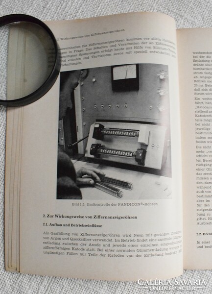 VALVO ziffernanzeingeröhren , D.J.G. Janssen számjegy fénycsövek szakkönyv 1970