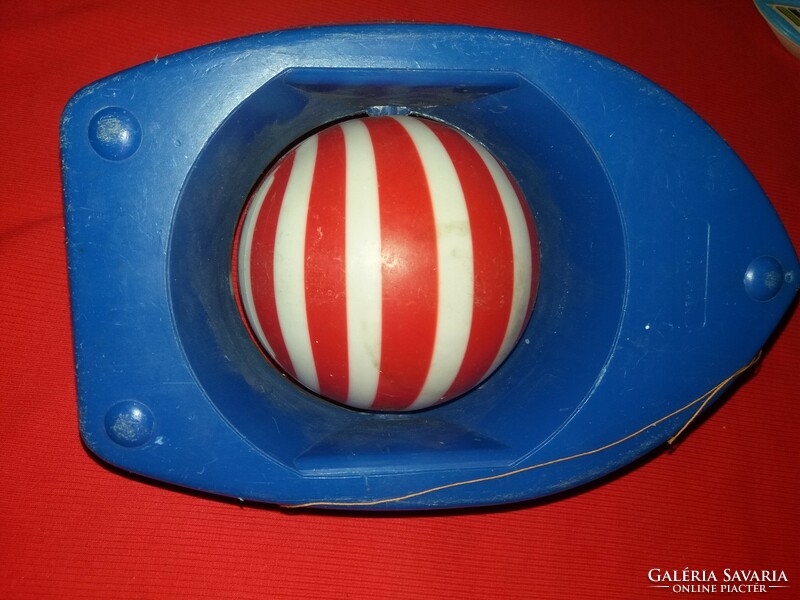 Retro traffic goods bazaar goods extremely rare floating pullable rolling boat toy 30 x 19 cm as shown in the pictures