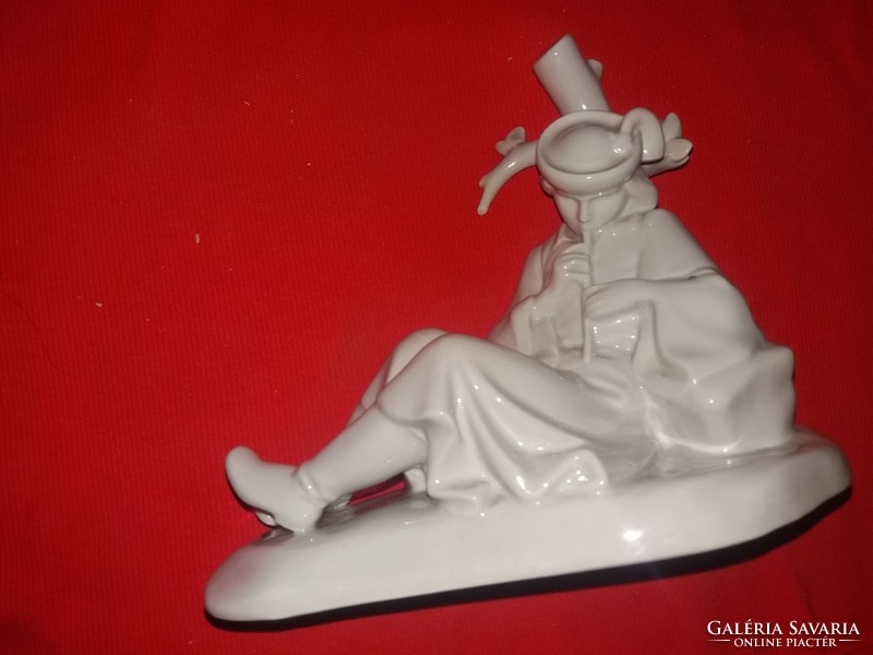 Antik RITKA Zsolnay porcelán figura fekvő furulyázó juhász fehér 22 X 23 cm a képek szerint