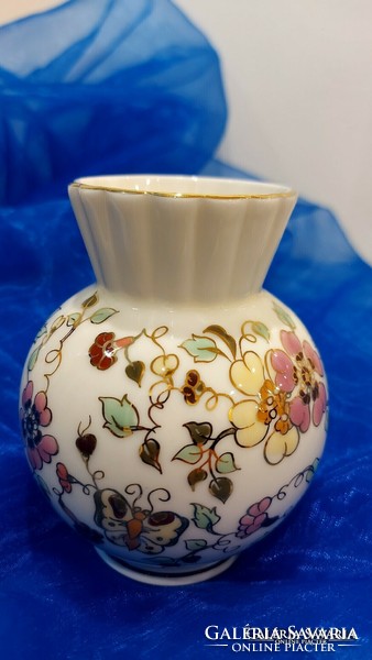 Zsolnay pillangó mintás,porcelán váza