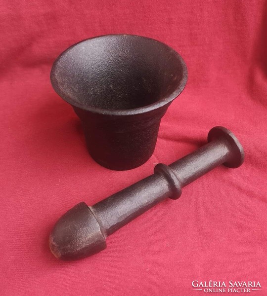 Antique iron mortar approx. 1800s, with a special mortar and pestle.