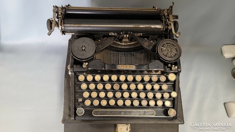 Old Merz typewriter