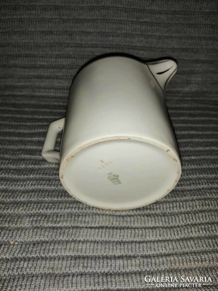 Zsolnay porcelán kiöntő (A12)