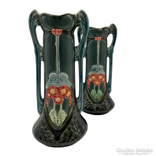 Pair of Eichwald vases m01304