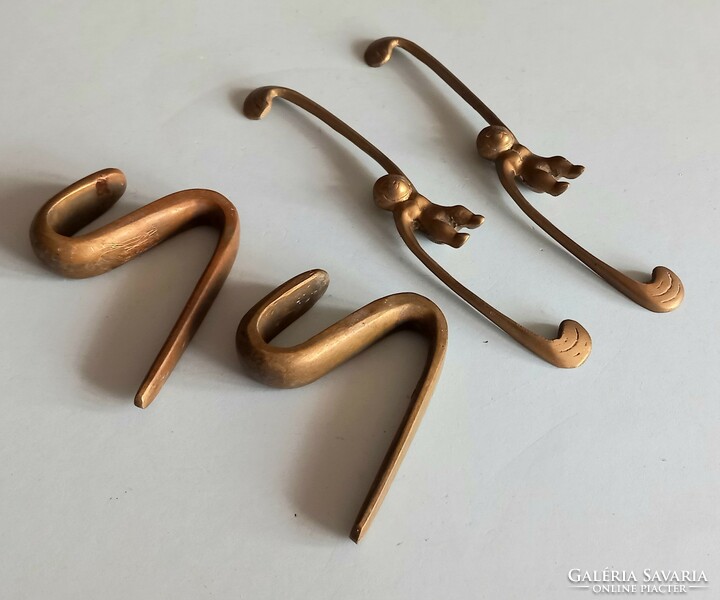 2 Pcs copper hanger vintage negotiable design monkey