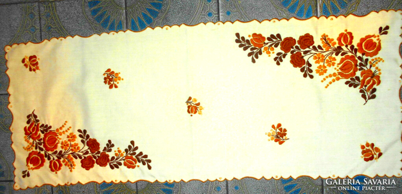 Embroidered tablecloth, runner 85 cm x 33 cm - professionally made needlework