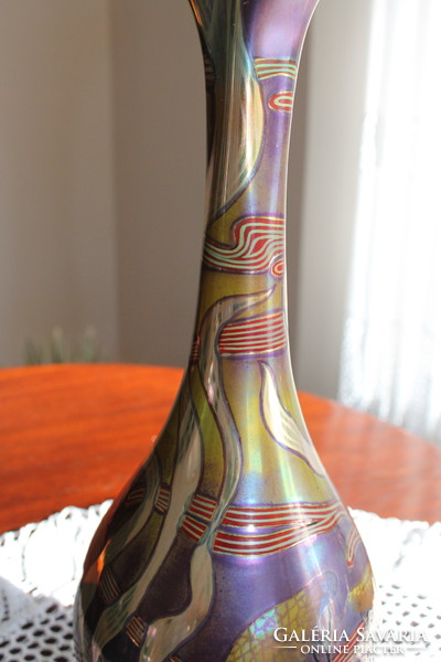 Art Nouveau vase by Zsolnay - volcano