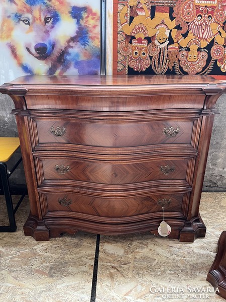 Italian chest of drawers and bedside tables
