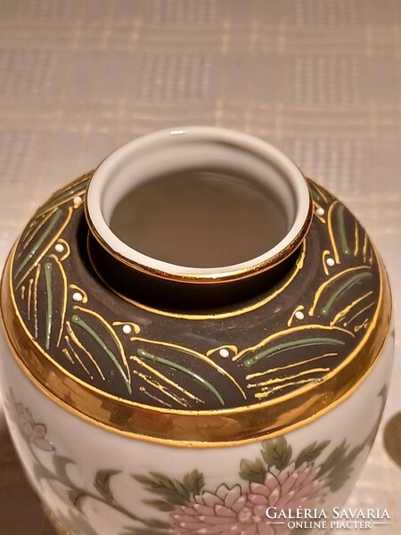 Japanese porcelain spice rack with lid - hand painted