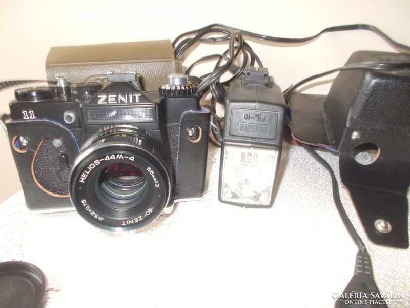 Old zenith camera, complete with lens and flash