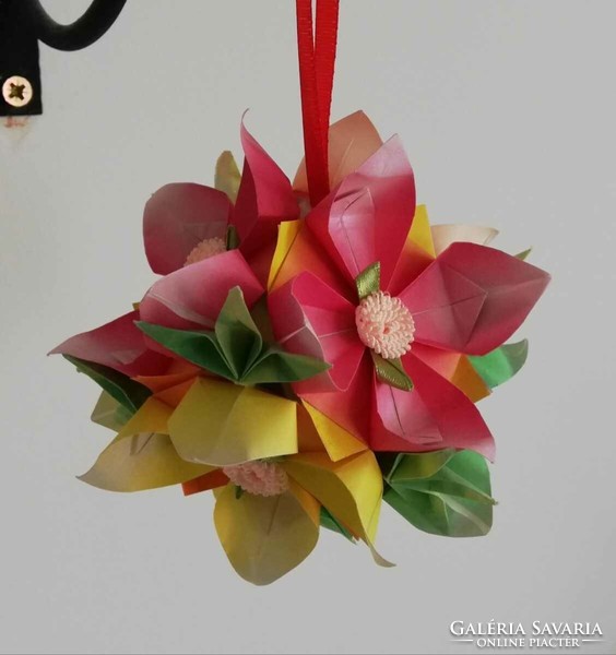 Lotus kusudama - origami folding