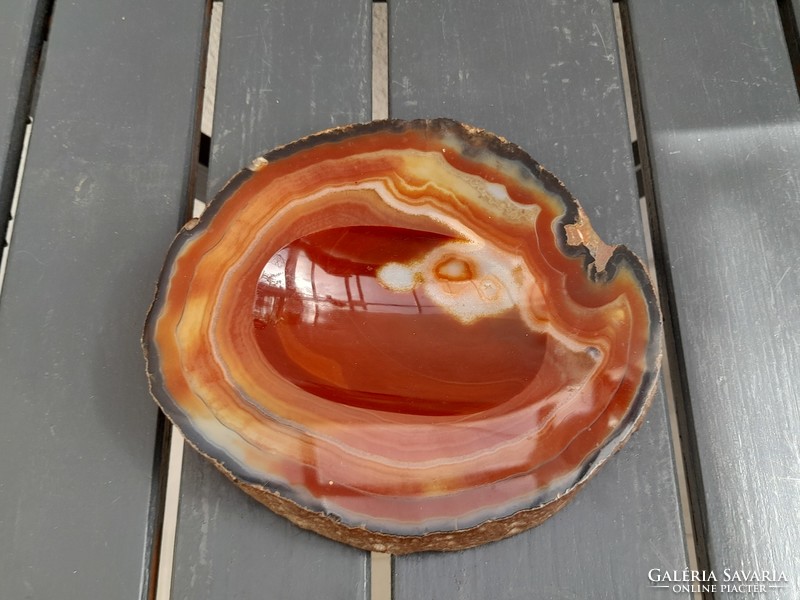 A fabulous agate mineral slice ashtray