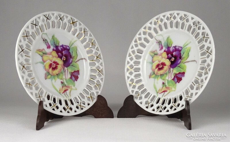 1Q852 old violet porcelain decorative plate, pair of display ornaments 12.8 Cm