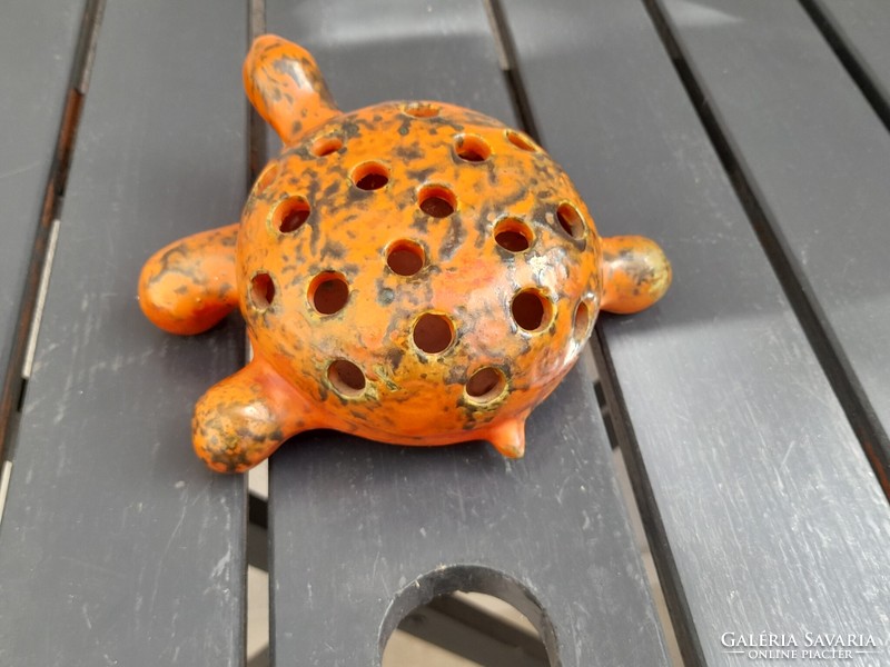 Pond head ceramic turtle