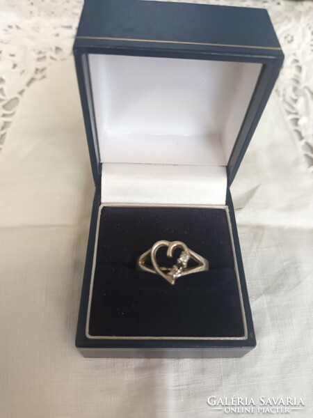 Old handmade silver heart-shaped ring with white zirconia for sale!