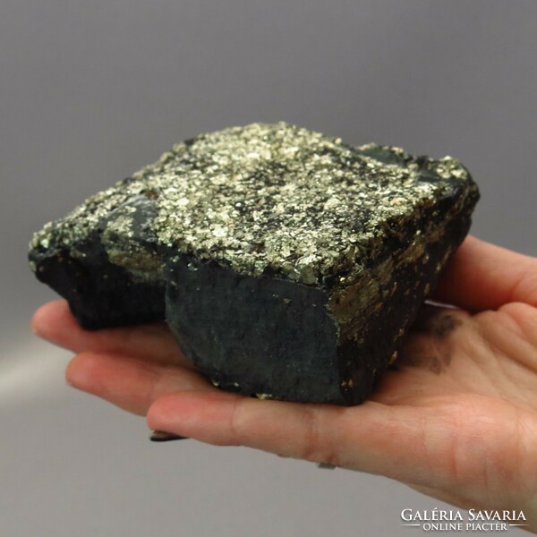 Sungite with pyrite - 535 g