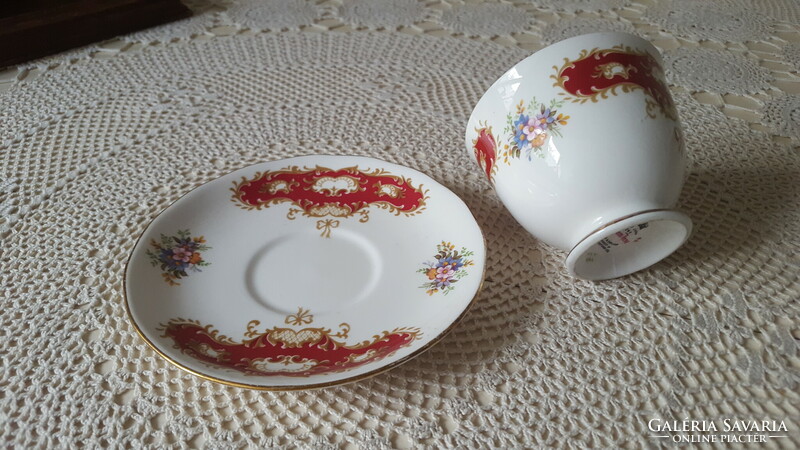 Beautiful English Queen Anne bone china tea cup + saucer