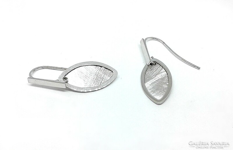 Modern ezüst lógós fülbevaló (ZAL-Ag117721)