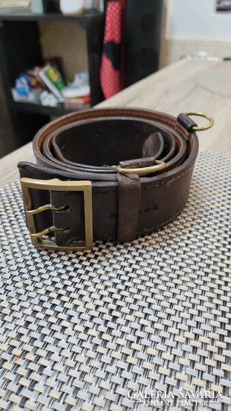 Entente belt belt.