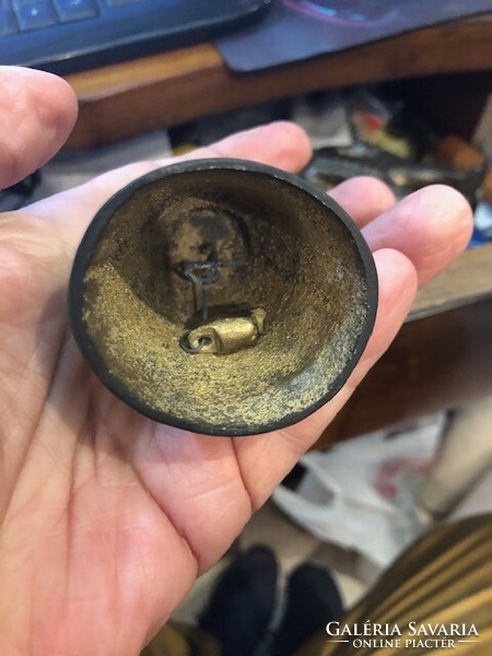 Bronz csengő, antik, 16 cm-es nagyságú, gyűjtőknek.