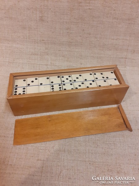 Régi dominó játék igényes keményfa dobozban