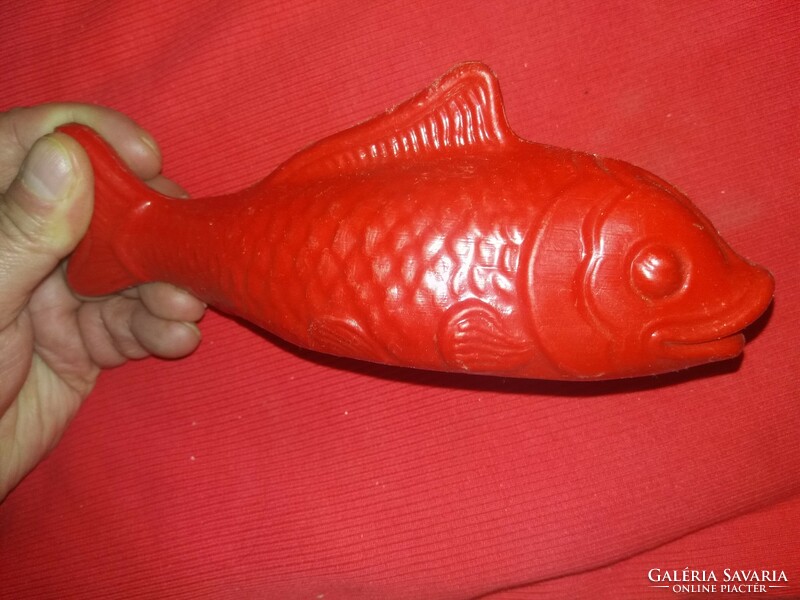 Old dmsz bathtub toy hollow red fish figurine in excellent condition 18 x 6 cm as shown in the pictures