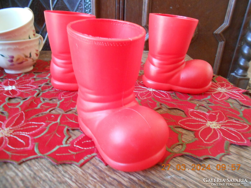 Retro Santa boots