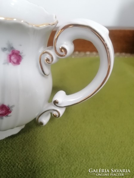 Zsolnay porcelán rózsa mintás tejkiöntő