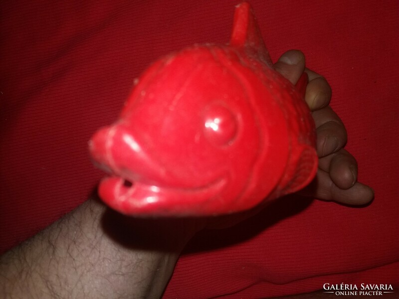 Old dmsz bathtub toy hollow red fish figurine in excellent condition 18 x 6 cm as shown in the pictures