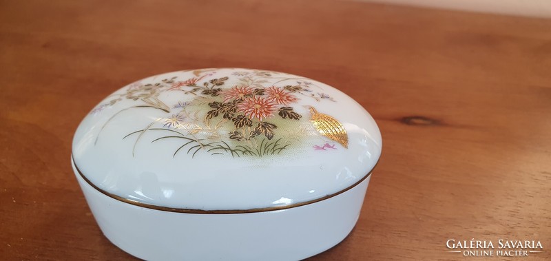 Beautiful small porcelain ring holder