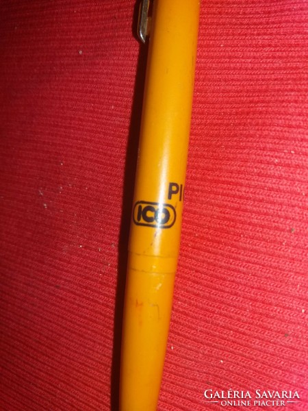 Retro ICO - PIÉRT " PICO " műanyag narancsszínű burkolatú golyóstoll a képek szerint