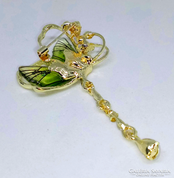 Green butterfly brooch with gold-plated socket, clear crystal 17
