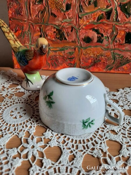 Herendi porcelán teás csésze, zöld eton minta dekorral, jelzéssel, törés repedés mentes.