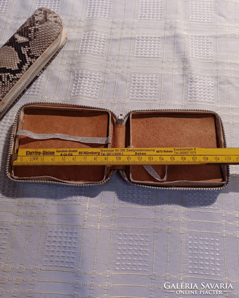 Snakeskin pen holder and cigarette case, pcs/price