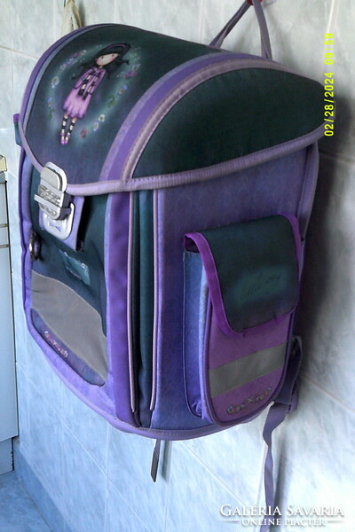 Santoro school bag (hardly used) in purple color, with brand logo.