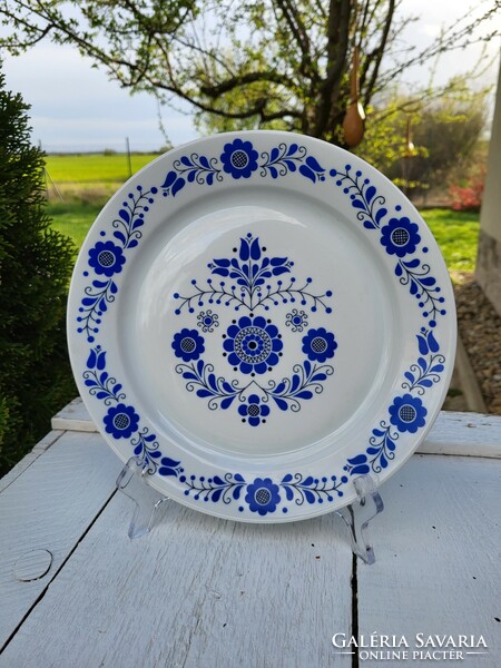 Lowland porcelain_wall plate