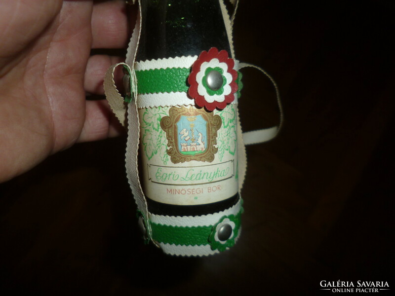 Old small decorative retro 1dl Eger lényka wine