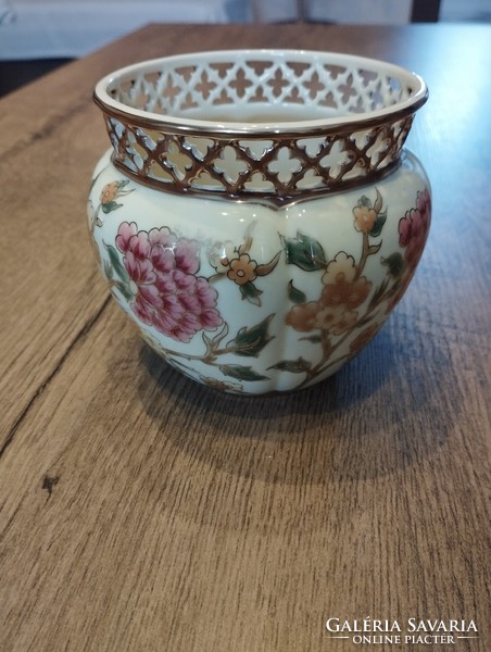 Zsolnay openwork porcelain bowl with flower pattern