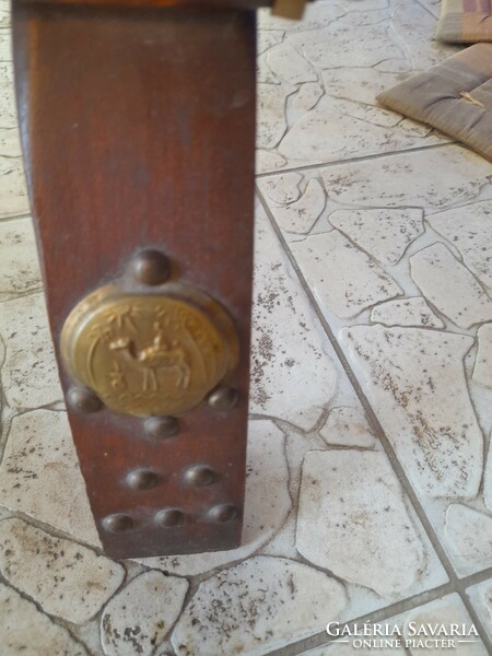 Antique: leather sitting knife, cushioned camel leg