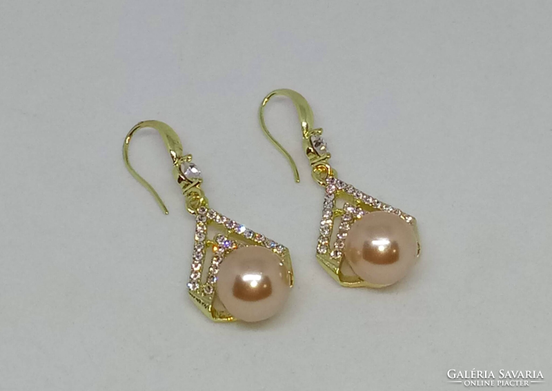 Champagne colored pearl earrings with clear crystal inlay 397